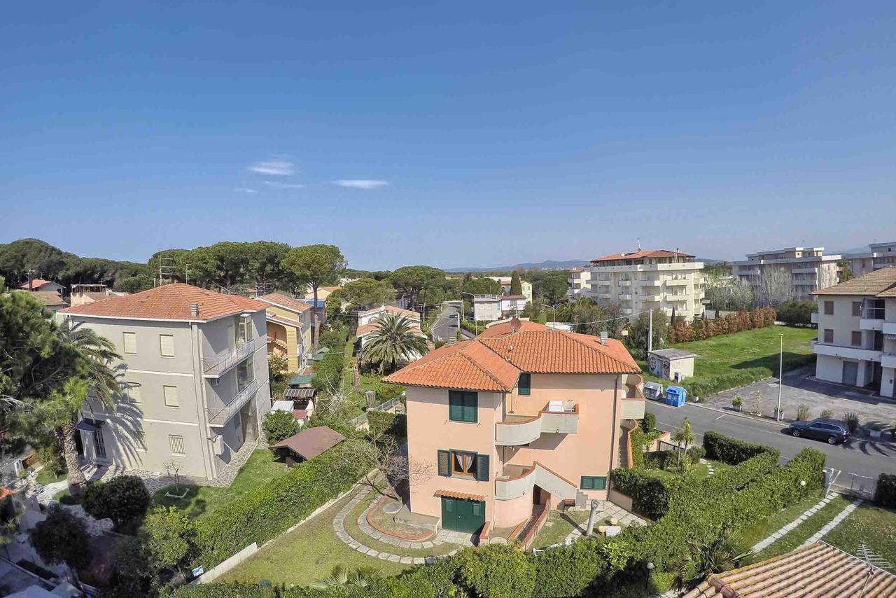 Case Sobrini Vada Esterno foto
