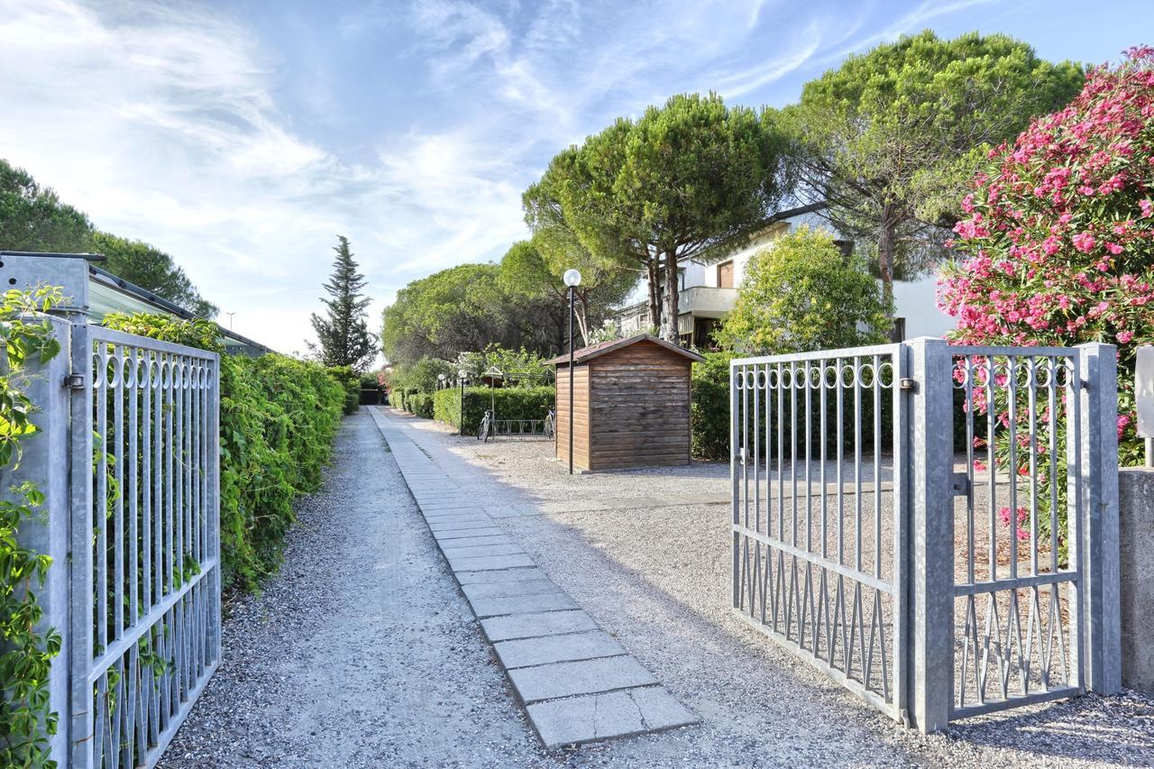 Case Sobrini Vada Esterno foto